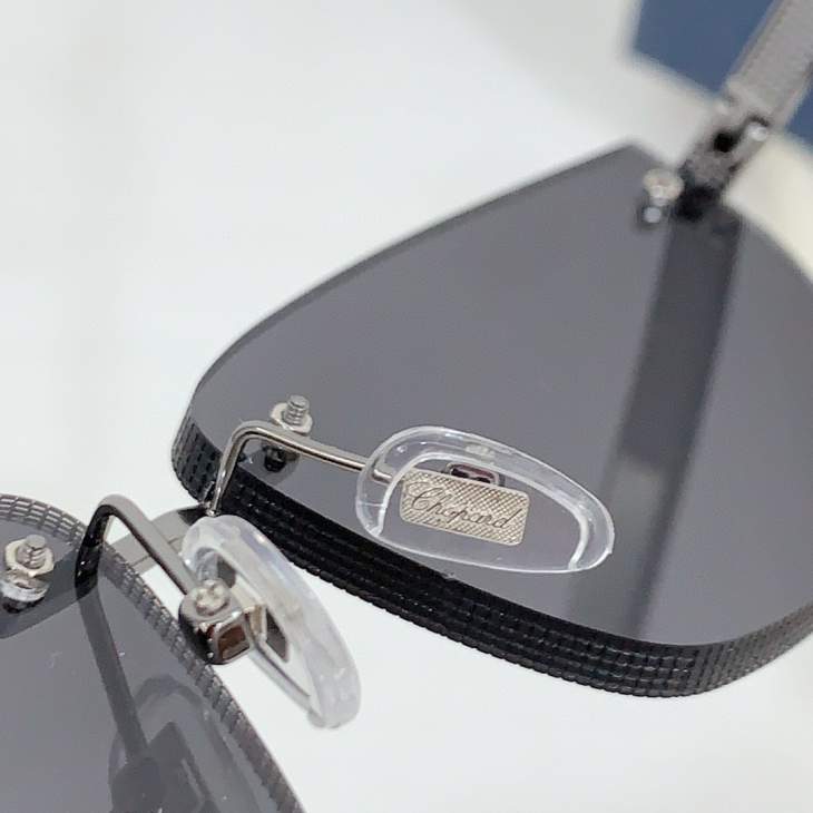 Picture of Chopard Sunglasses _SKUfw62843195fw